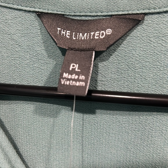 The Limited Woman’s Long Sleeve Size PL Turquoise - Picture 3 of 8